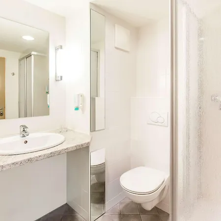 Ibis Woerthersee Отель