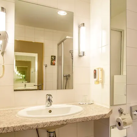 Отель Ibis Woerthersee