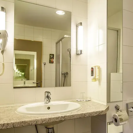 宜必思沃瑟西酒店 3* Tiebitsch