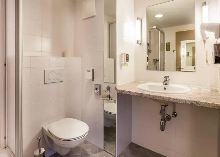 宜必思沃瑟西酒店 酒店 Tiebitsch